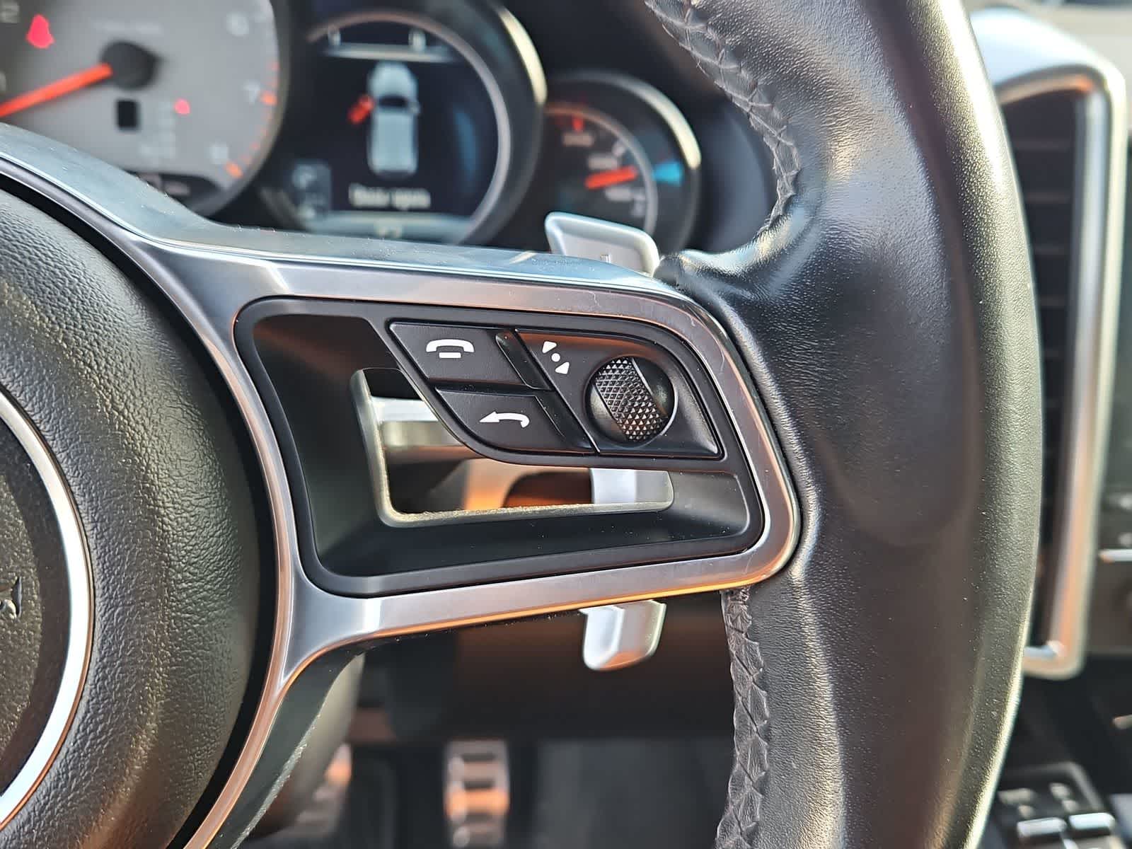 Thumbnail: 2018 Porsche Cayenne - 25