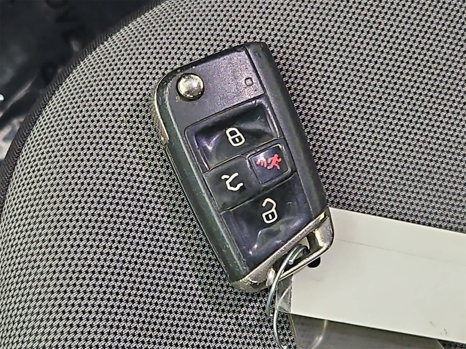 2016 Volkswagen e-Golf SE 30