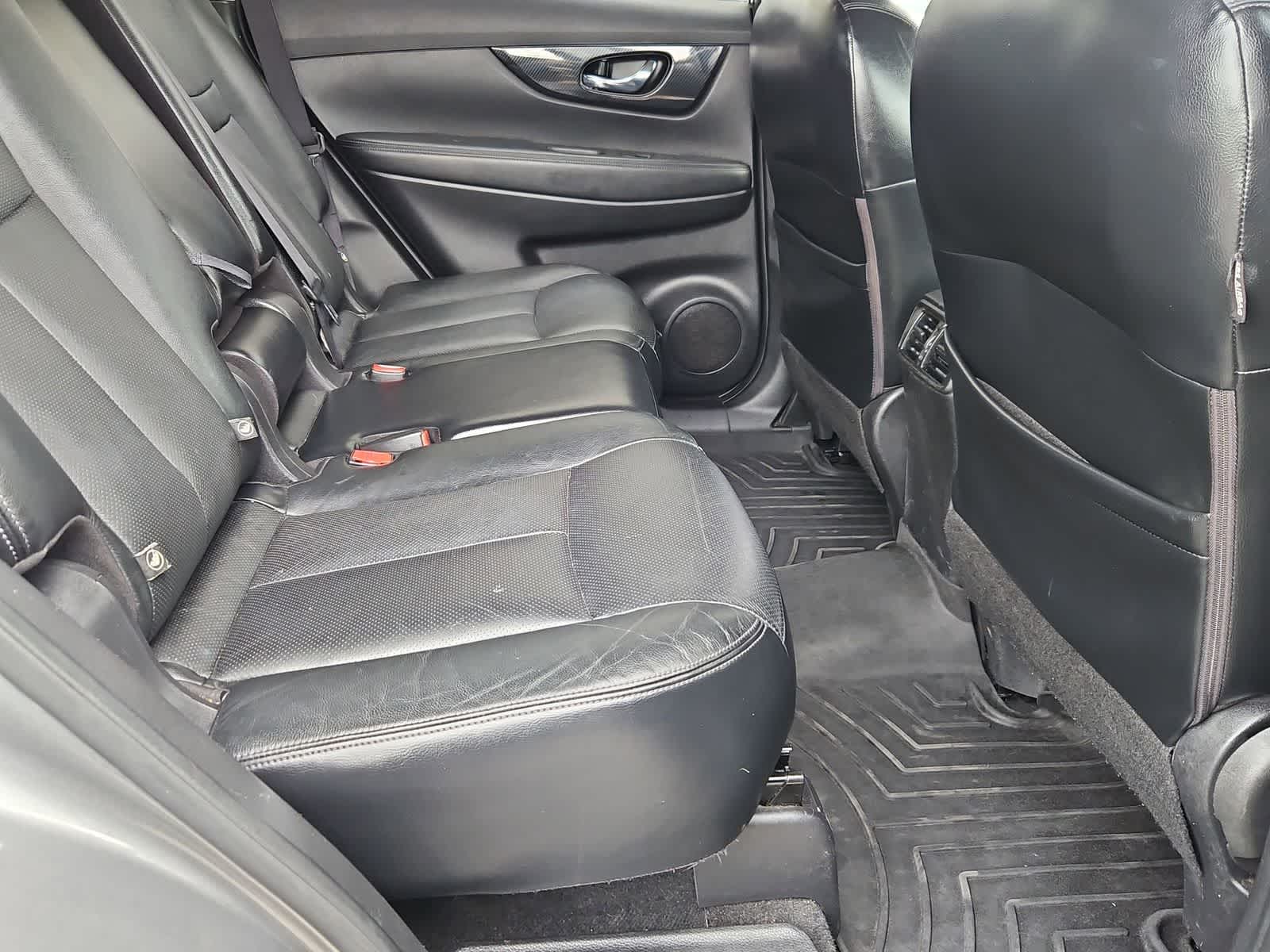 Thumbnail: 2017 Nissan Rogue - 20