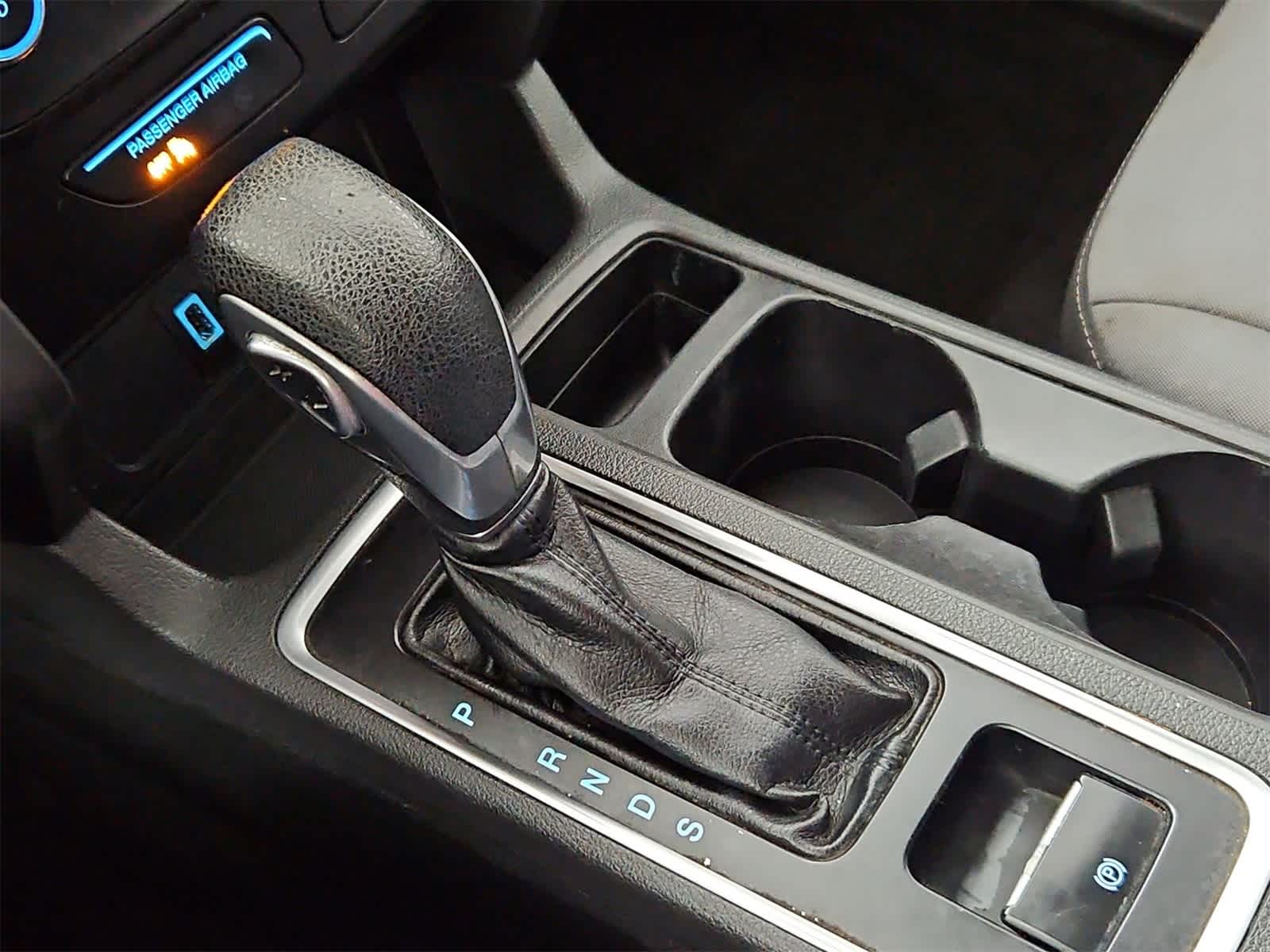 Thumbnail: 2017 Ford Escape - 32