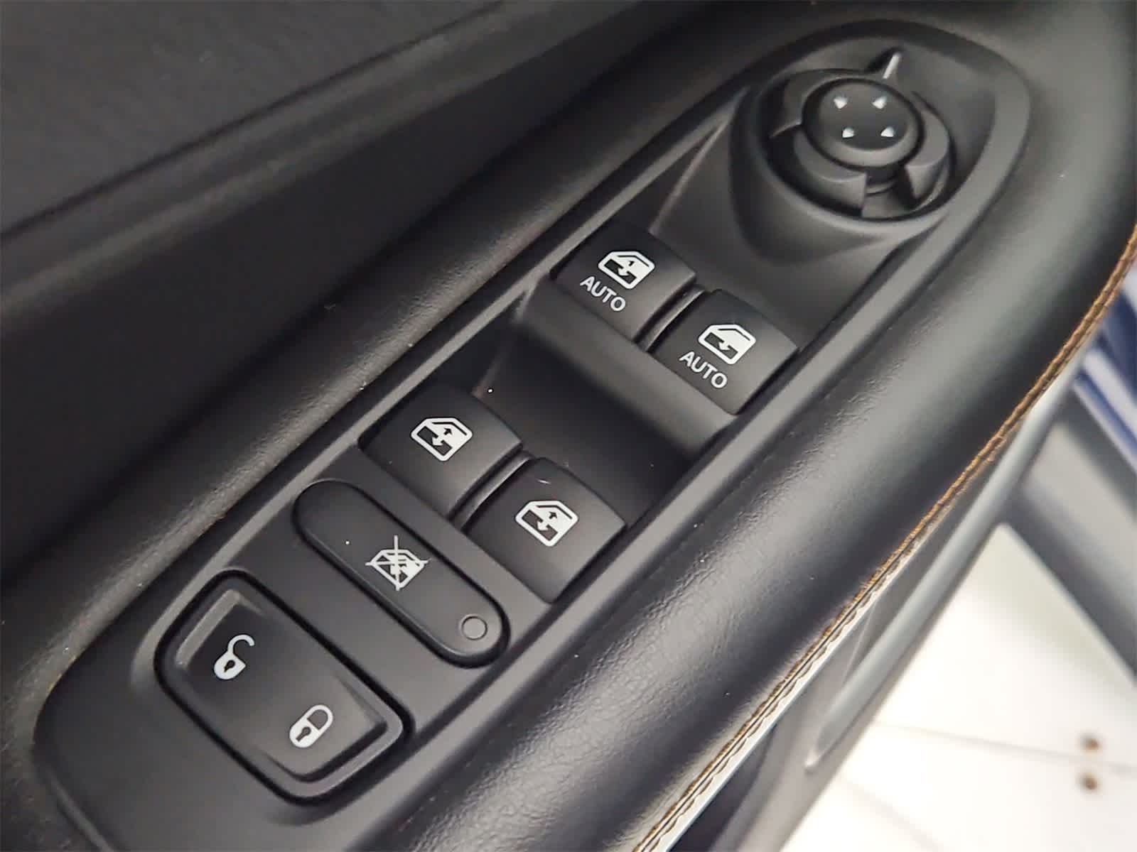 Thumbnail: 2019 Jeep Compass - 17