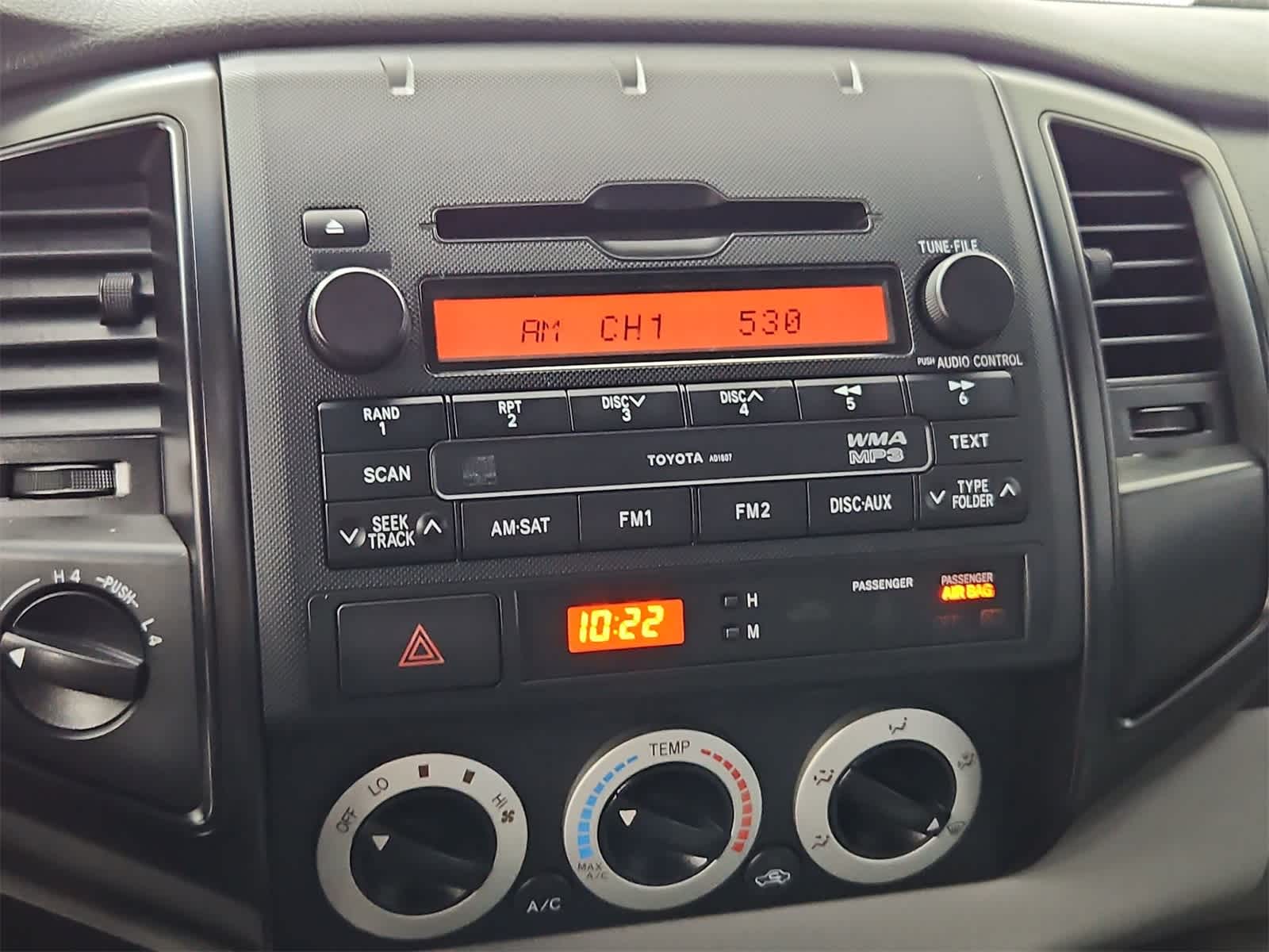 Thumbnail: 2011 Toyota Tacoma - 24