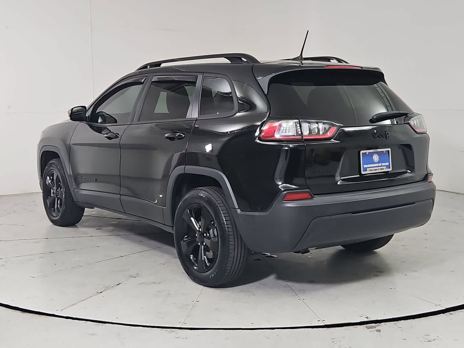 Thumbnail: 2019 Jeep Cherokee - 4