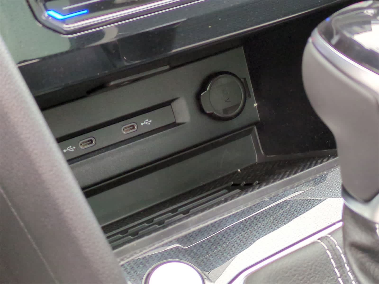 Thumbnail: 2025 Volkswagen Taos - 31