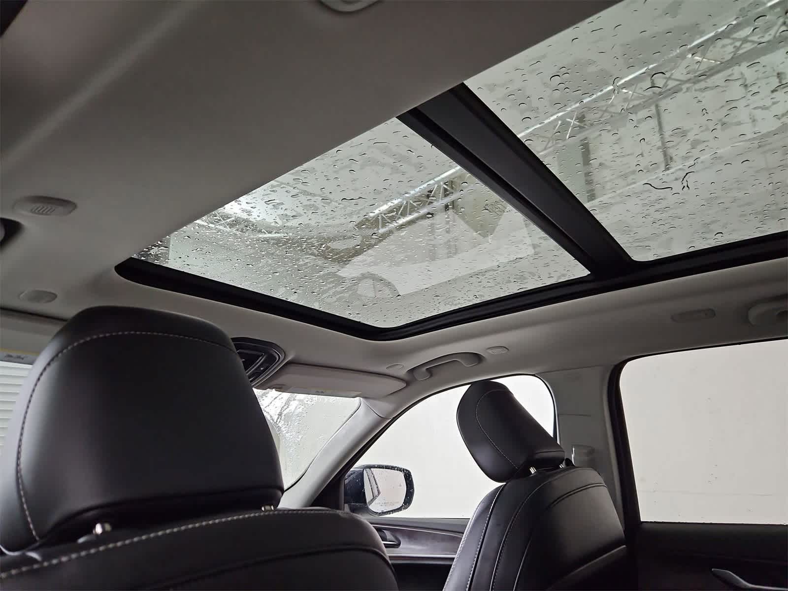 Thumbnail: 2023 Jeep Grand Cherokee - 22