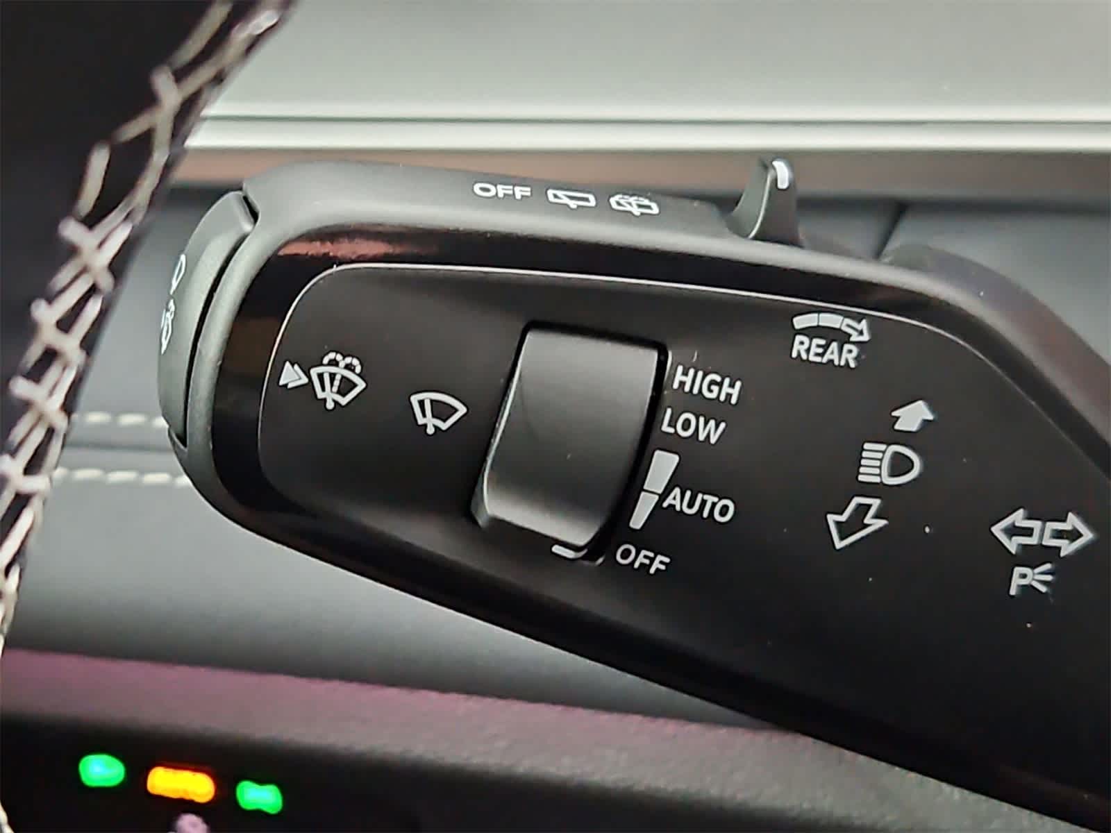 Thumbnail: 2025 Volkswagen Tiguan - 25