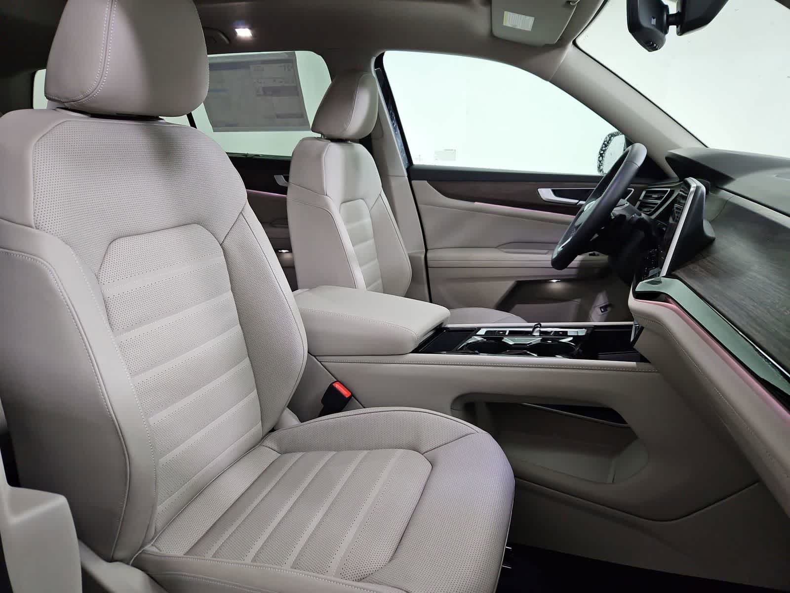 Thumbnail: 2026 Volkswagen Atlas - 23