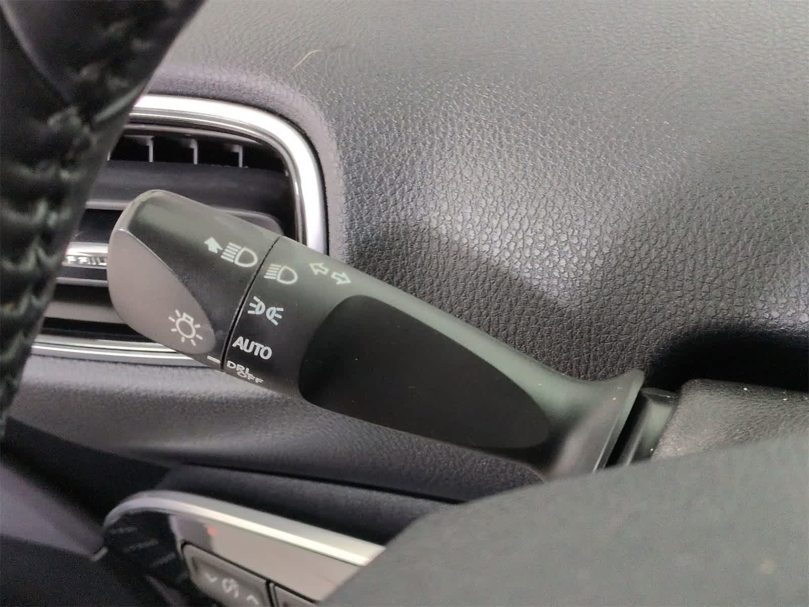 Thumbnail: 2019 Toyota Prius Prime - 26