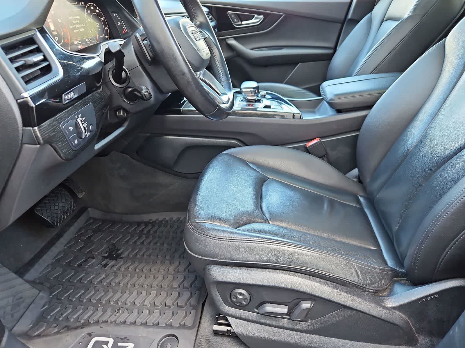 Thumbnail: 2017 Audi Q7 - 16