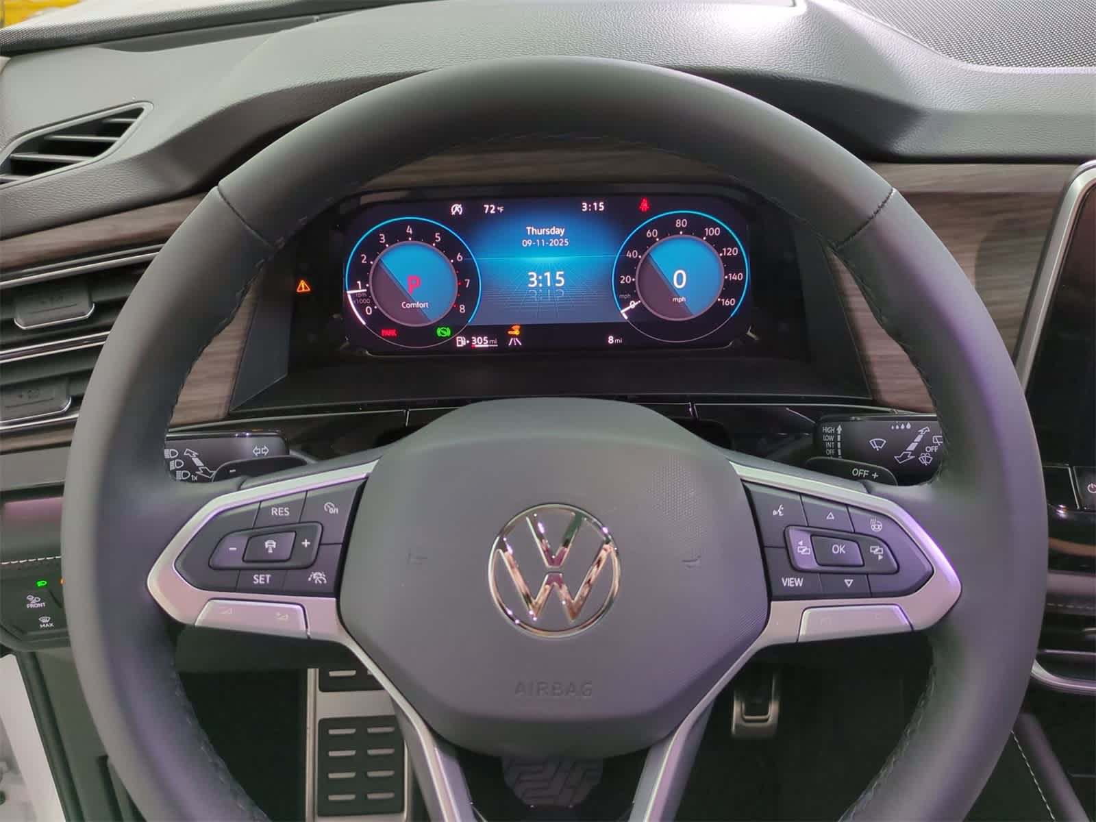 Thumbnail: 2025 Volkswagen Atlas - 24