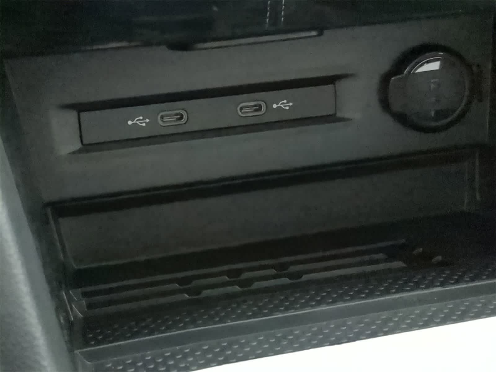 Thumbnail: 2025 Volkswagen Taos - 31