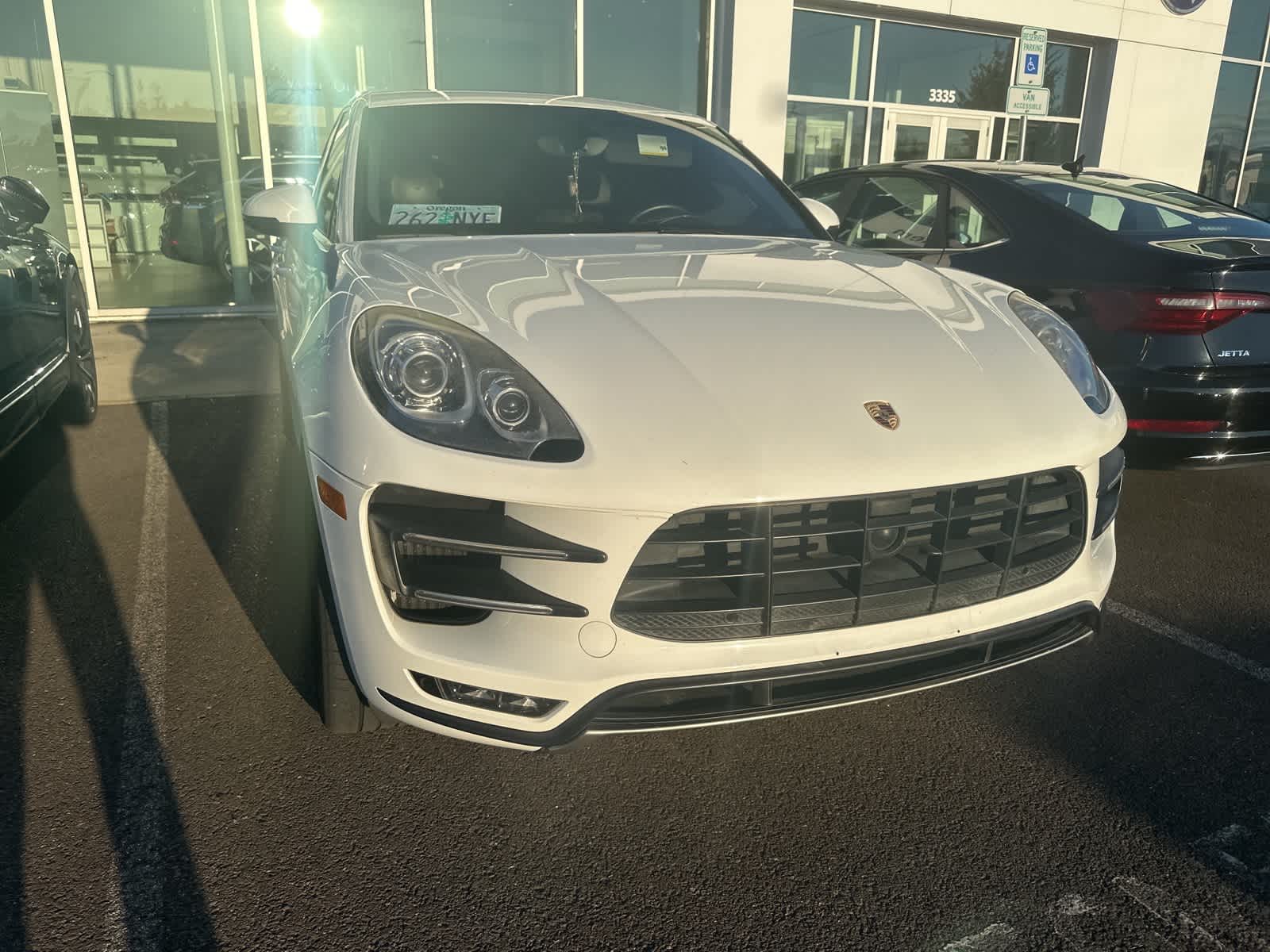 Thumbnail: 2015 Porsche Macan - 3