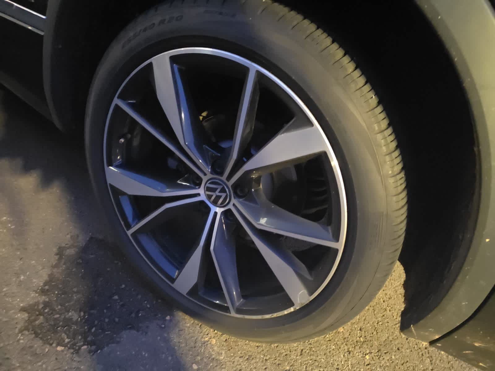 Thumbnail: 2024 Volkswagen Tiguan - 9