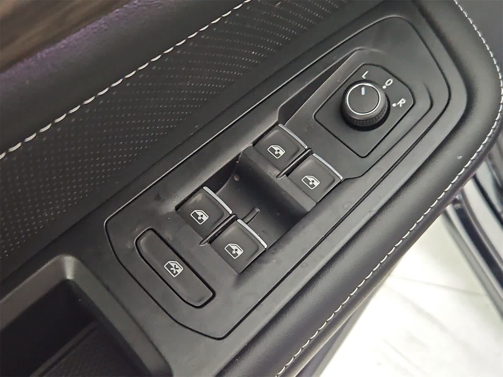 Thumbnail: 2026 Volkswagen Atlas - 17