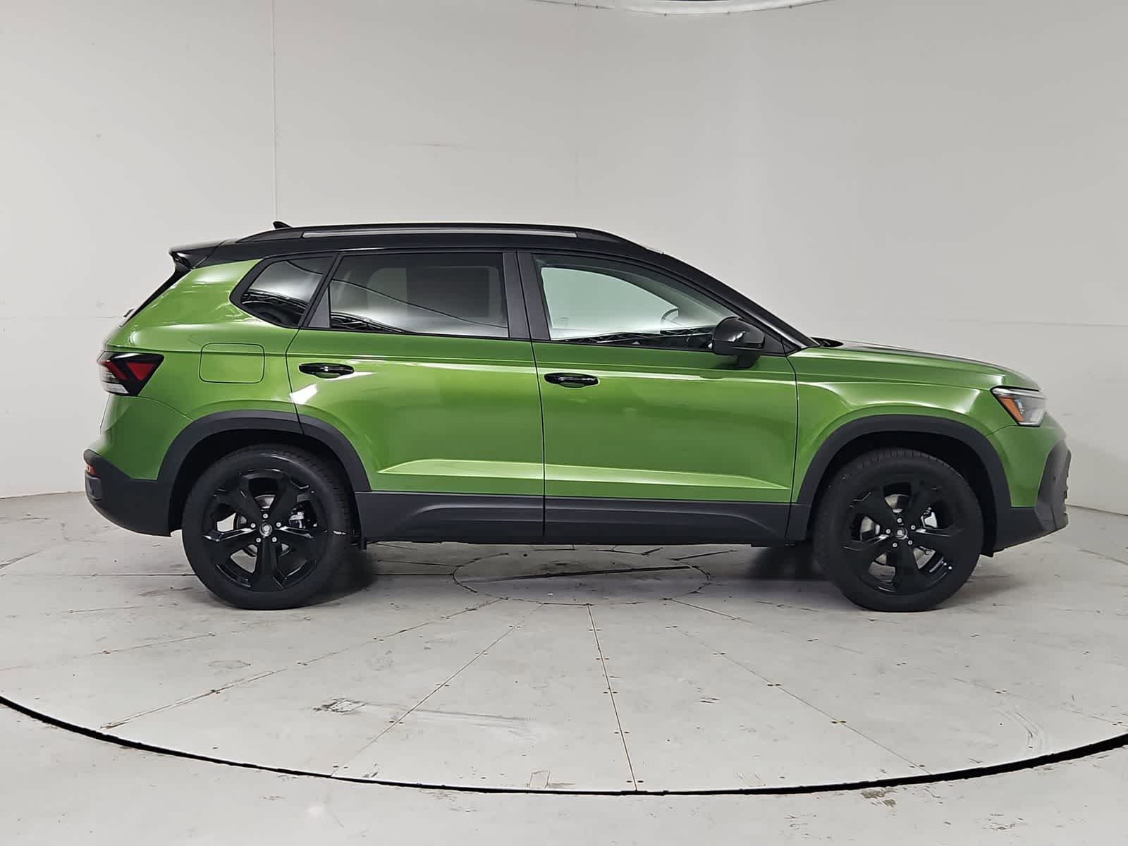 Thumbnail: 2026 Volkswagen Taos - 7