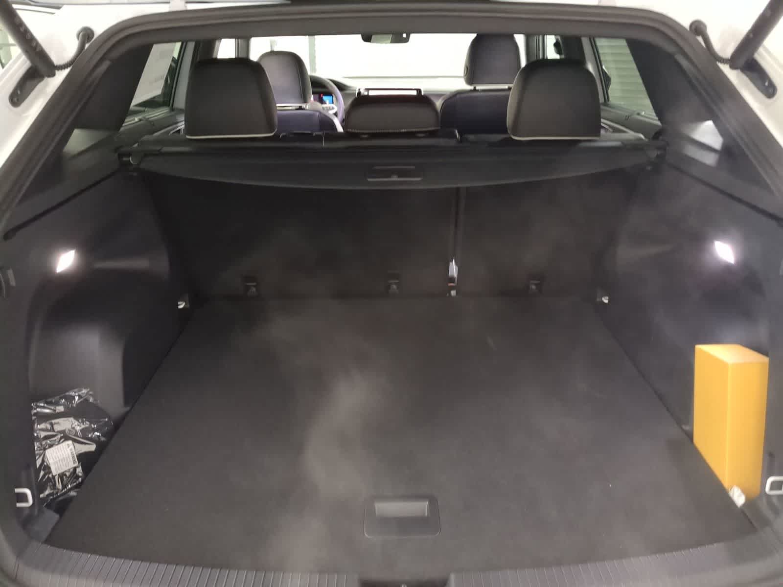 Thumbnail: 2026 Volkswagen Atlas - 32