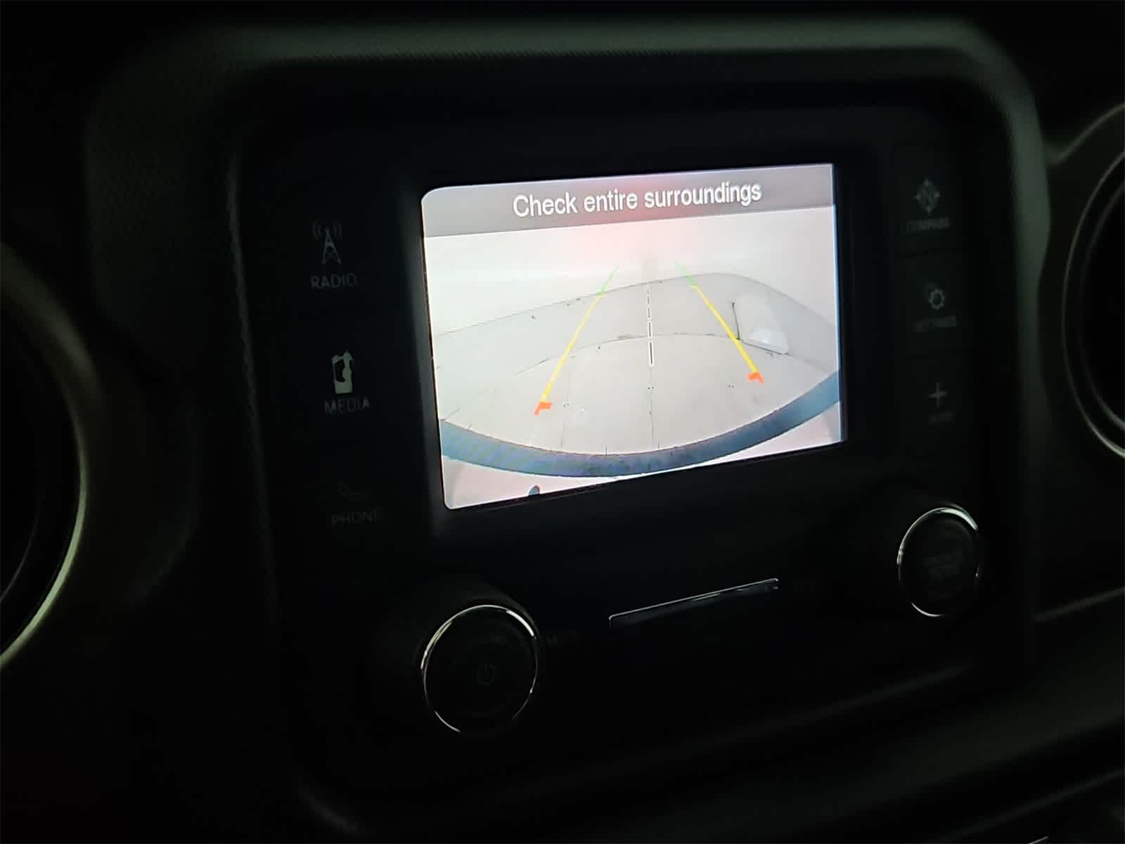 Thumbnail: 2020 Jeep Wrangler - 31