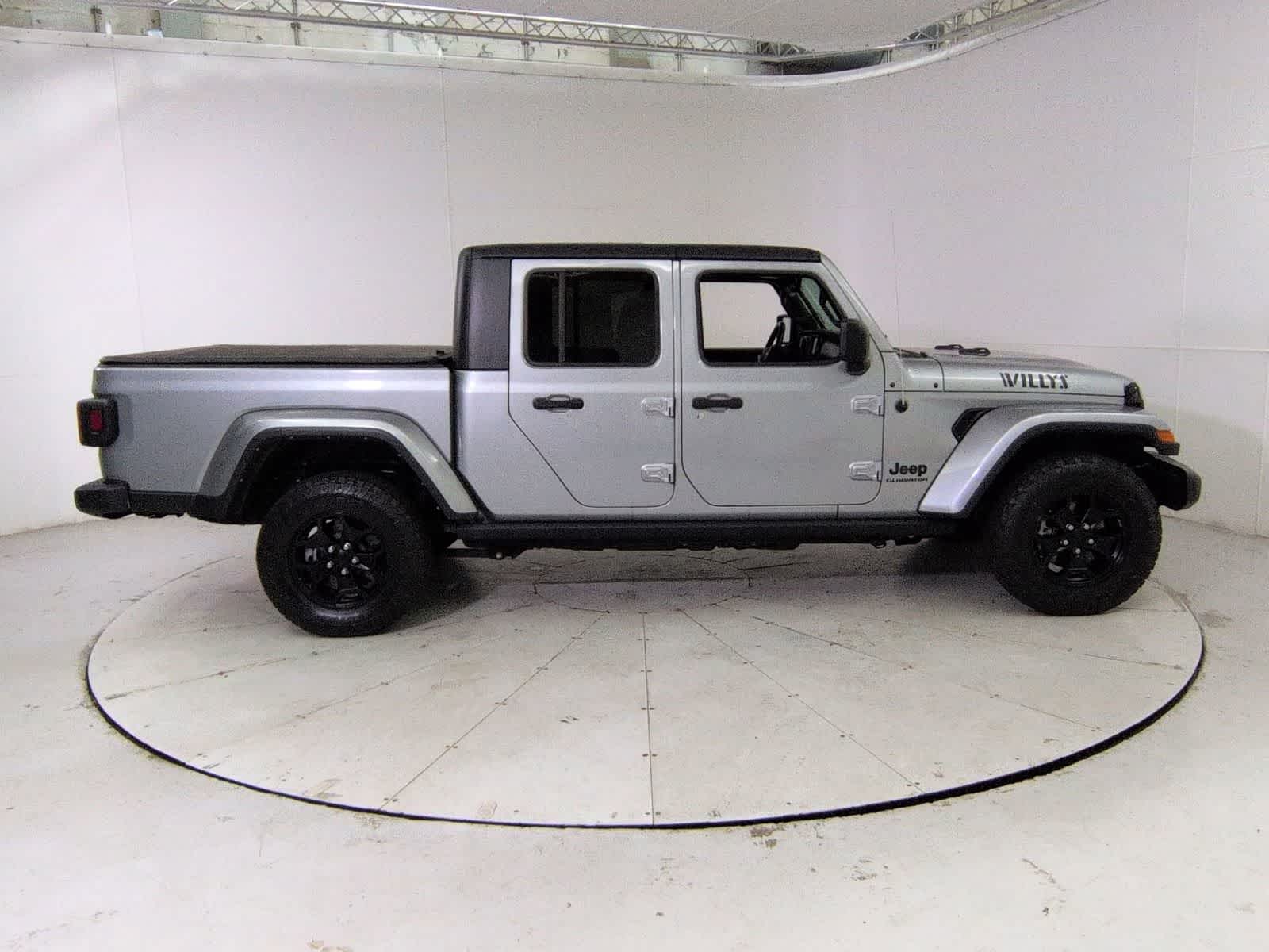 Thumbnail: 2021 Jeep Gladiator - 7