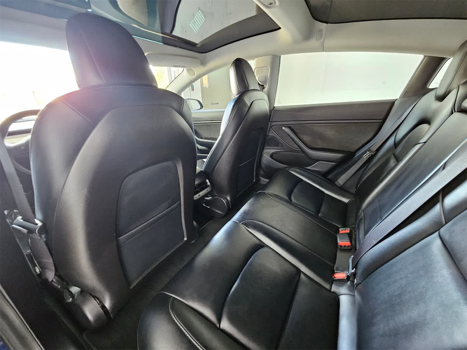 Thumbnail: 2019 Tesla Model 3 - 16