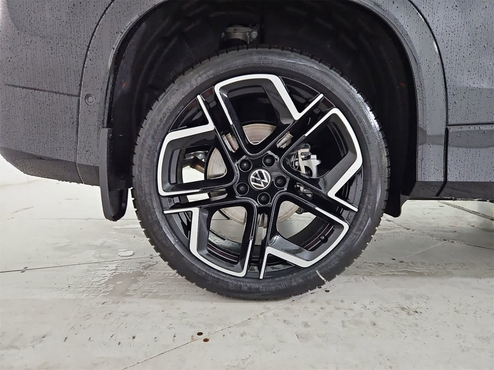 Thumbnail: 2026 Volkswagen Tiguan - 13