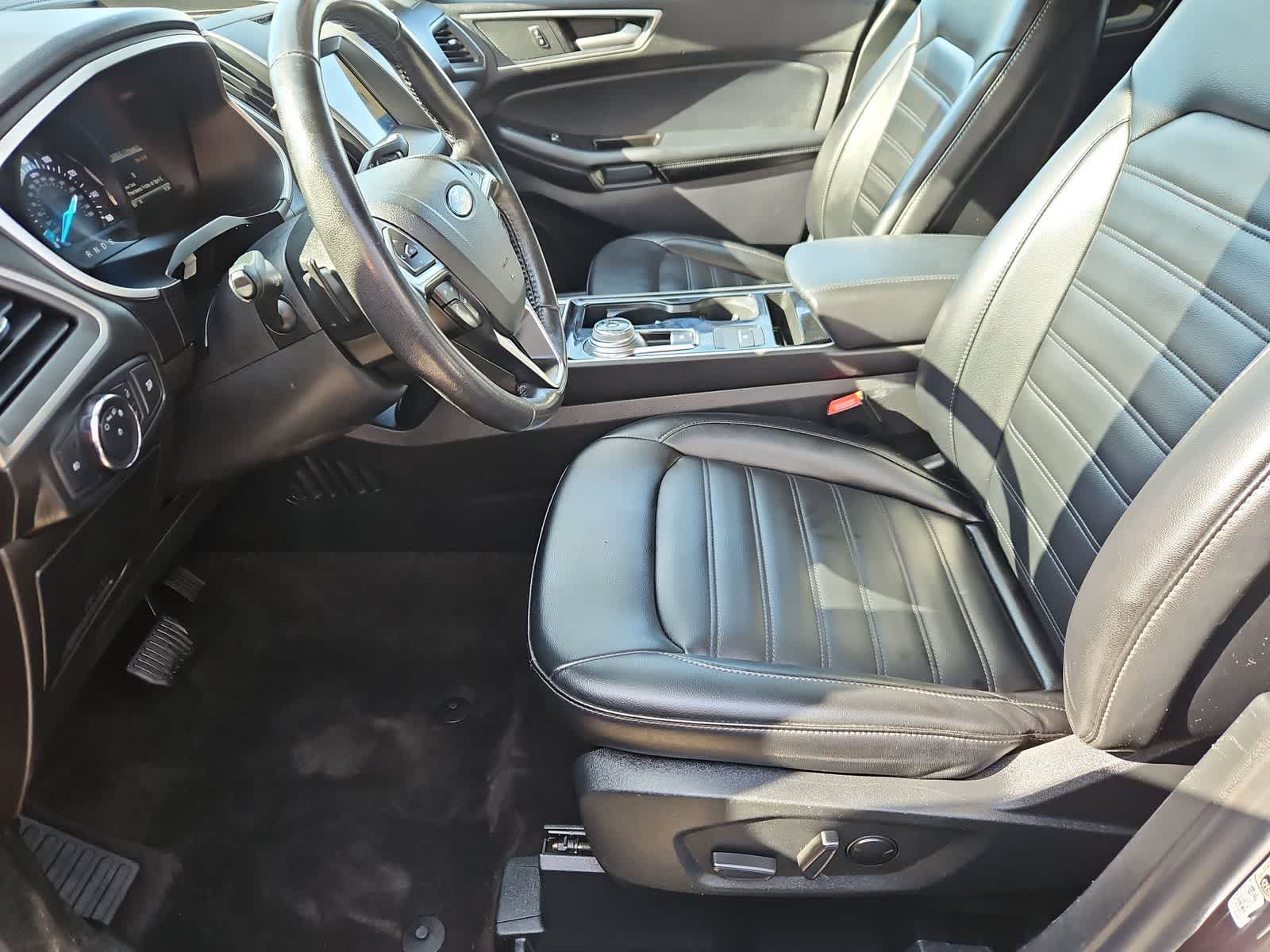 Thumbnail: 2020 Ford Edge - 15