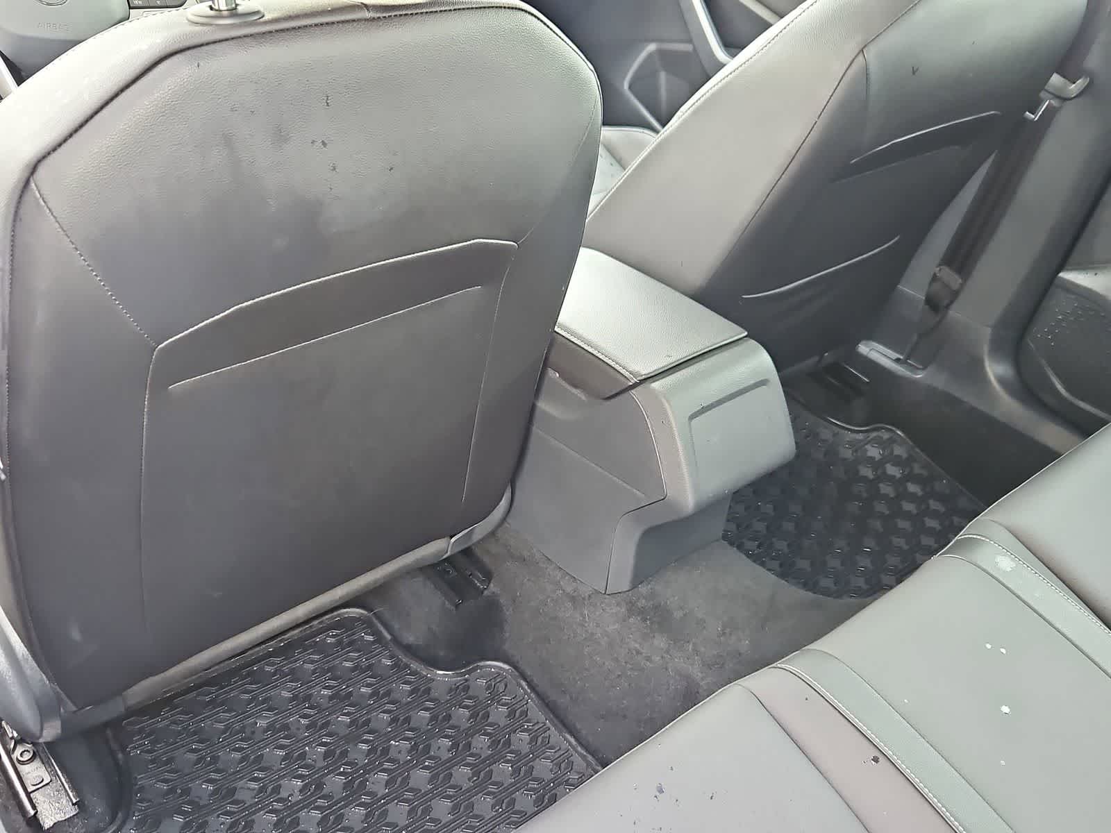 Thumbnail: 2023 Volkswagen Jetta - 18