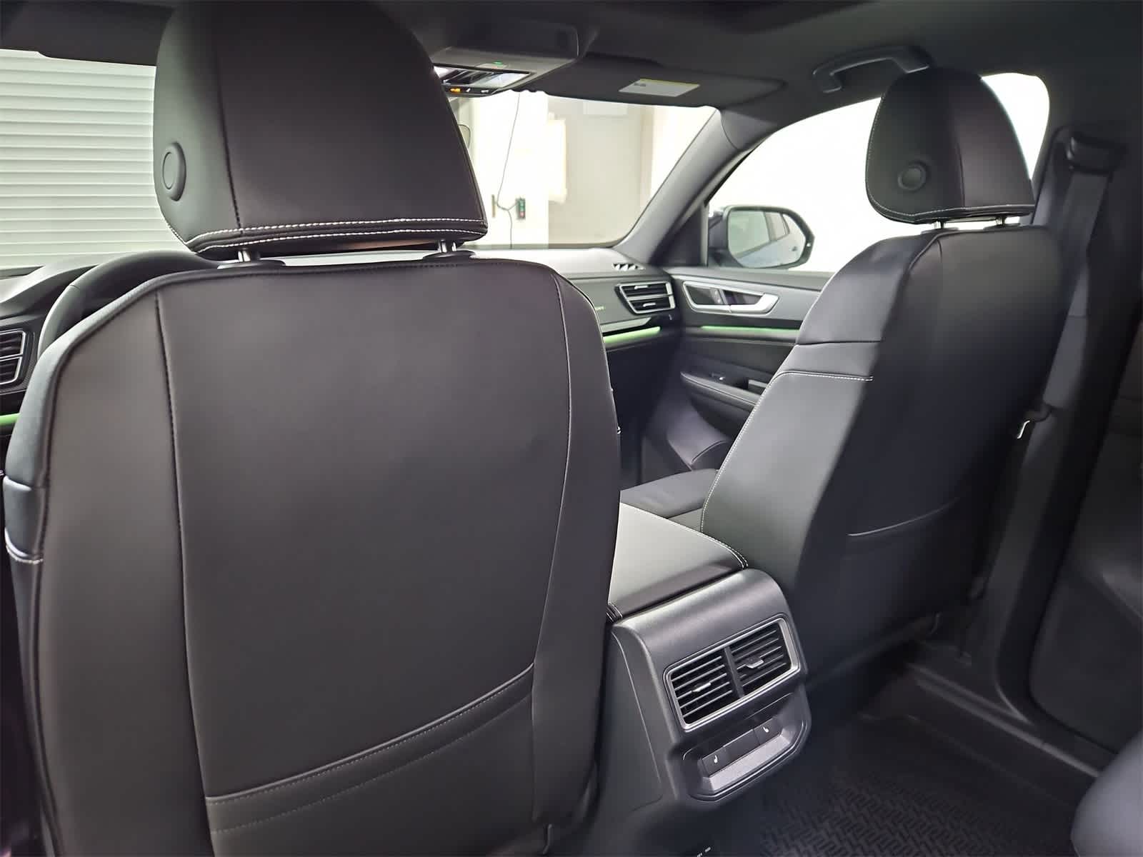 Thumbnail: 2026 Volkswagen Atlas - 18