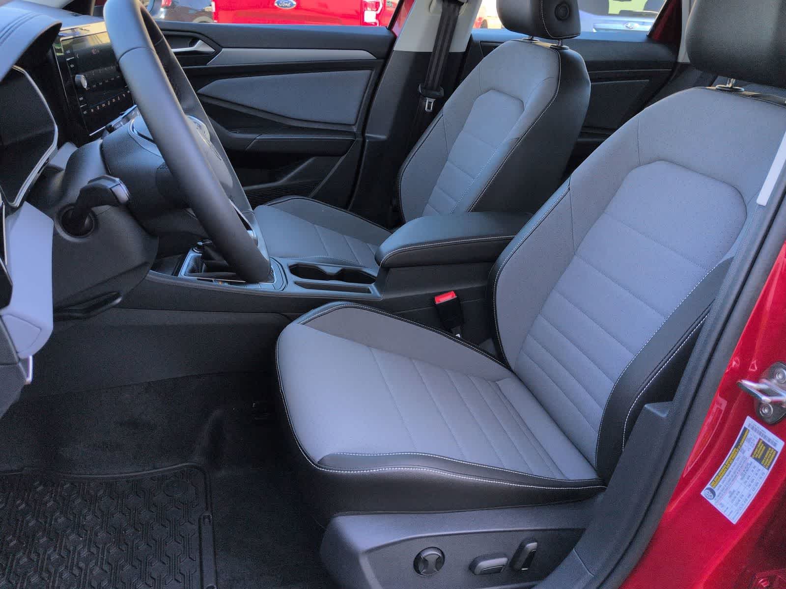 Thumbnail: 2026 Volkswagen Jetta - 16