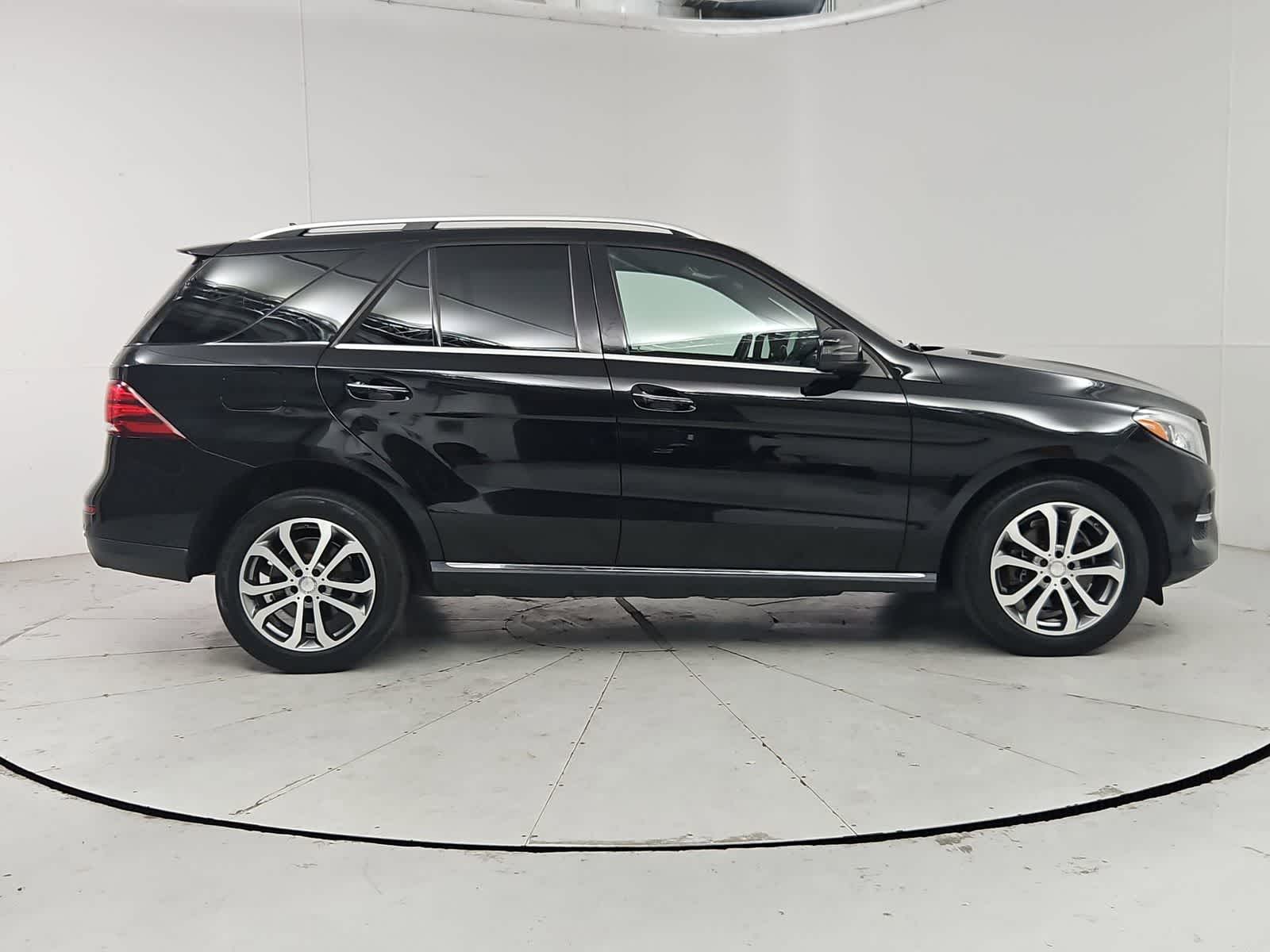 Thumbnail: 2016 Mercedes-Benz GLE - 6