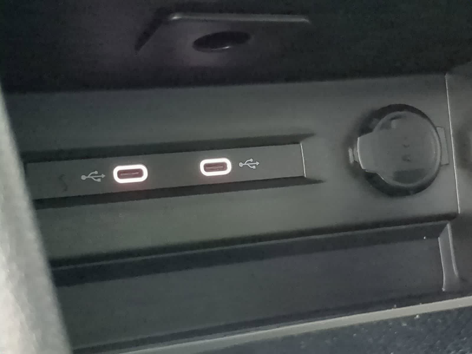 Thumbnail: 2025 Volkswagen Taos - 32