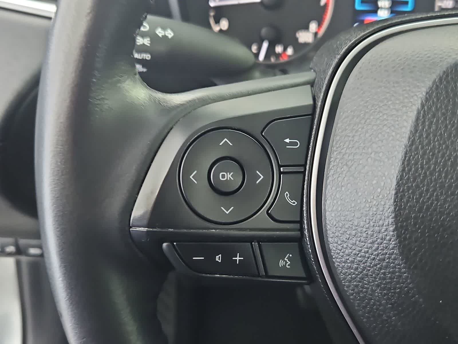 Thumbnail: 2023 Toyota Corolla Cross - 21