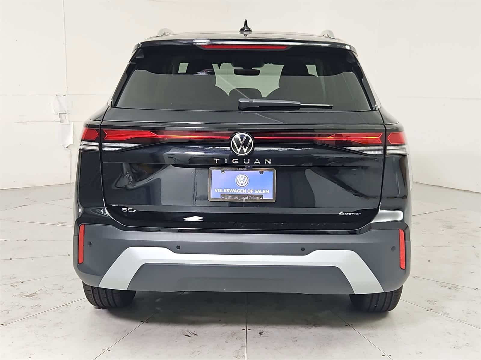 Thumbnail: 2025 Volkswagen Tiguan - 5