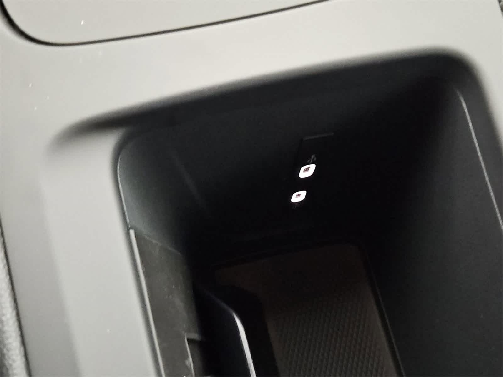 Thumbnail: 2025 Volkswagen Tiguan - 33