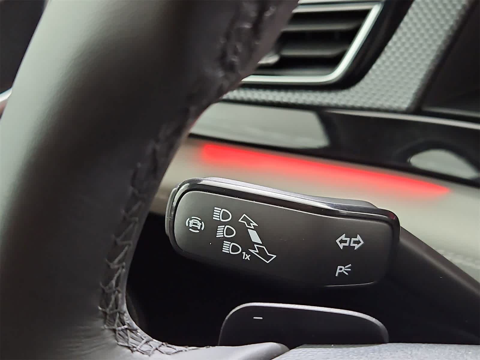 Thumbnail: 2025 Volkswagen Atlas - 28