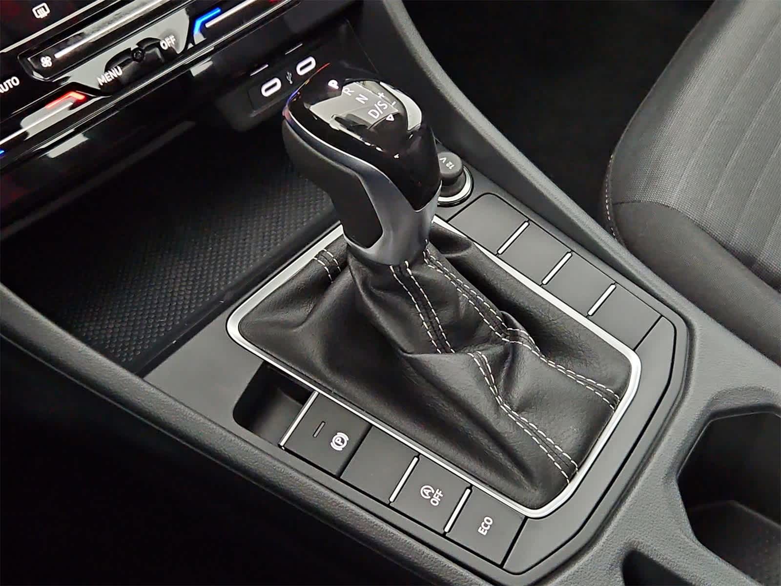 Thumbnail: 2026 Volkswagen Jetta - 32