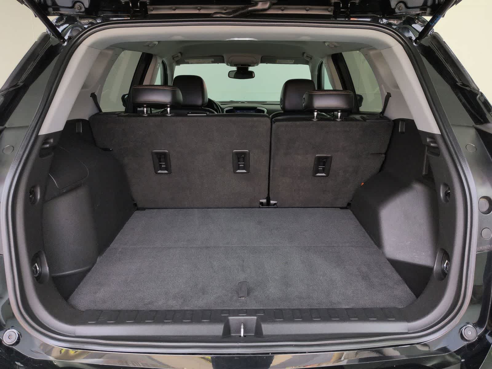 Thumbnail: 2020 GMC Terrain - 31