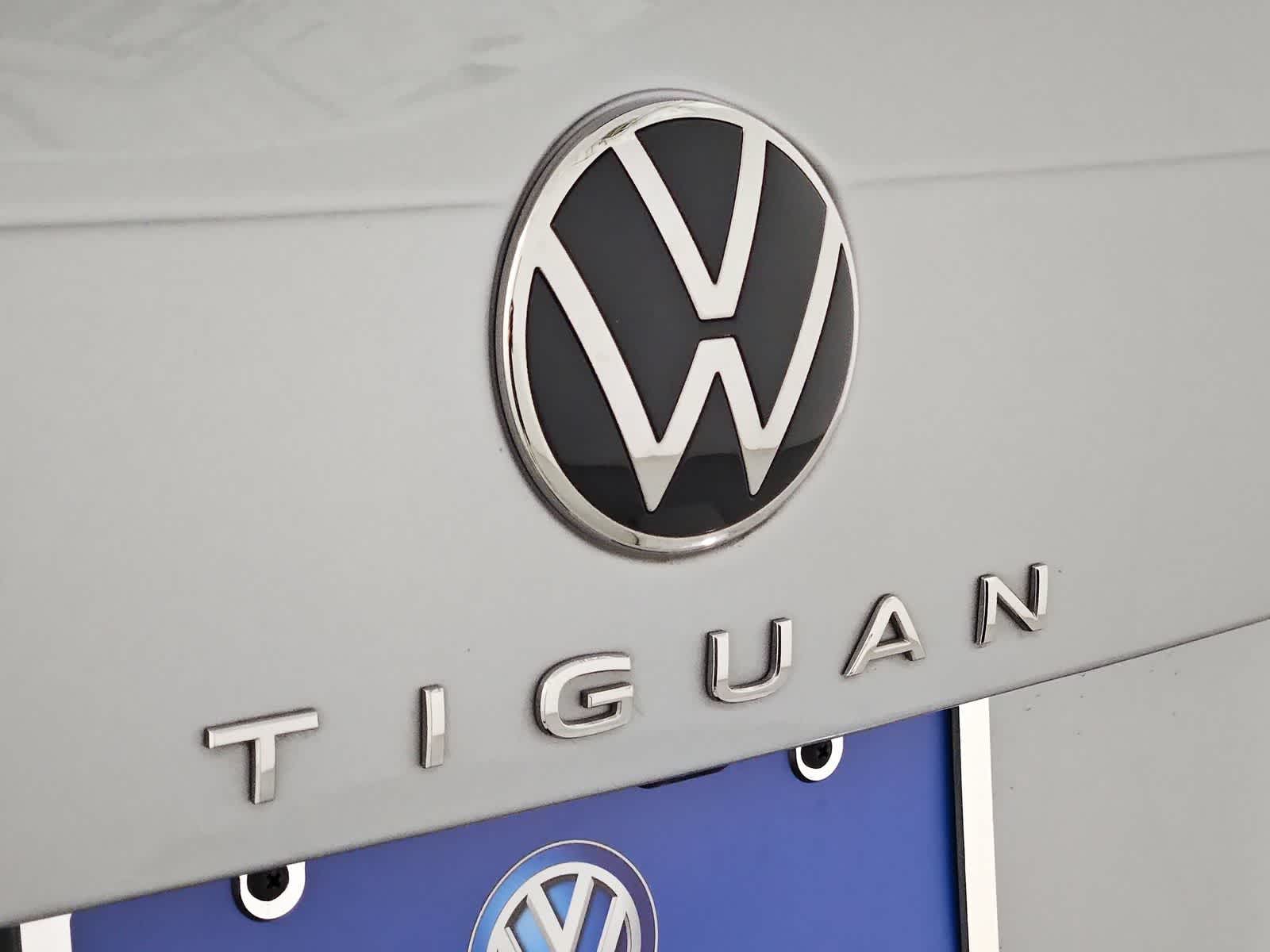 Thumbnail: 2023 Volkswagen Tiguan - 11