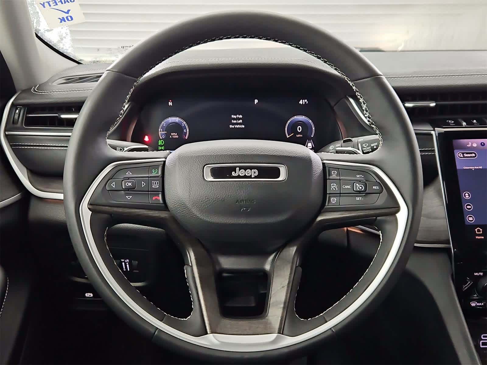 Thumbnail: 2023 Jeep Grand Cherokee - 24