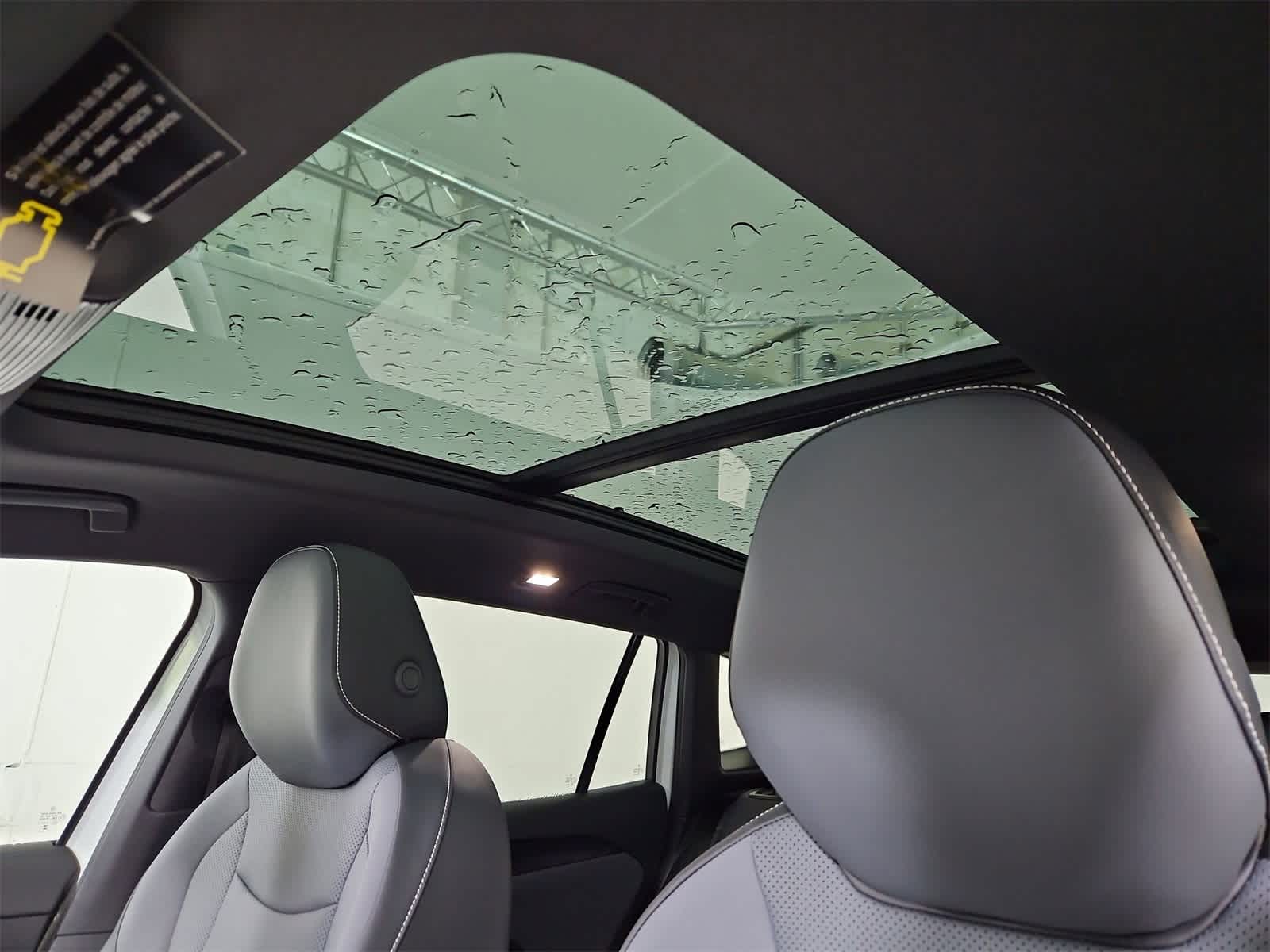 Thumbnail: 2025 Volkswagen Tiguan - 19