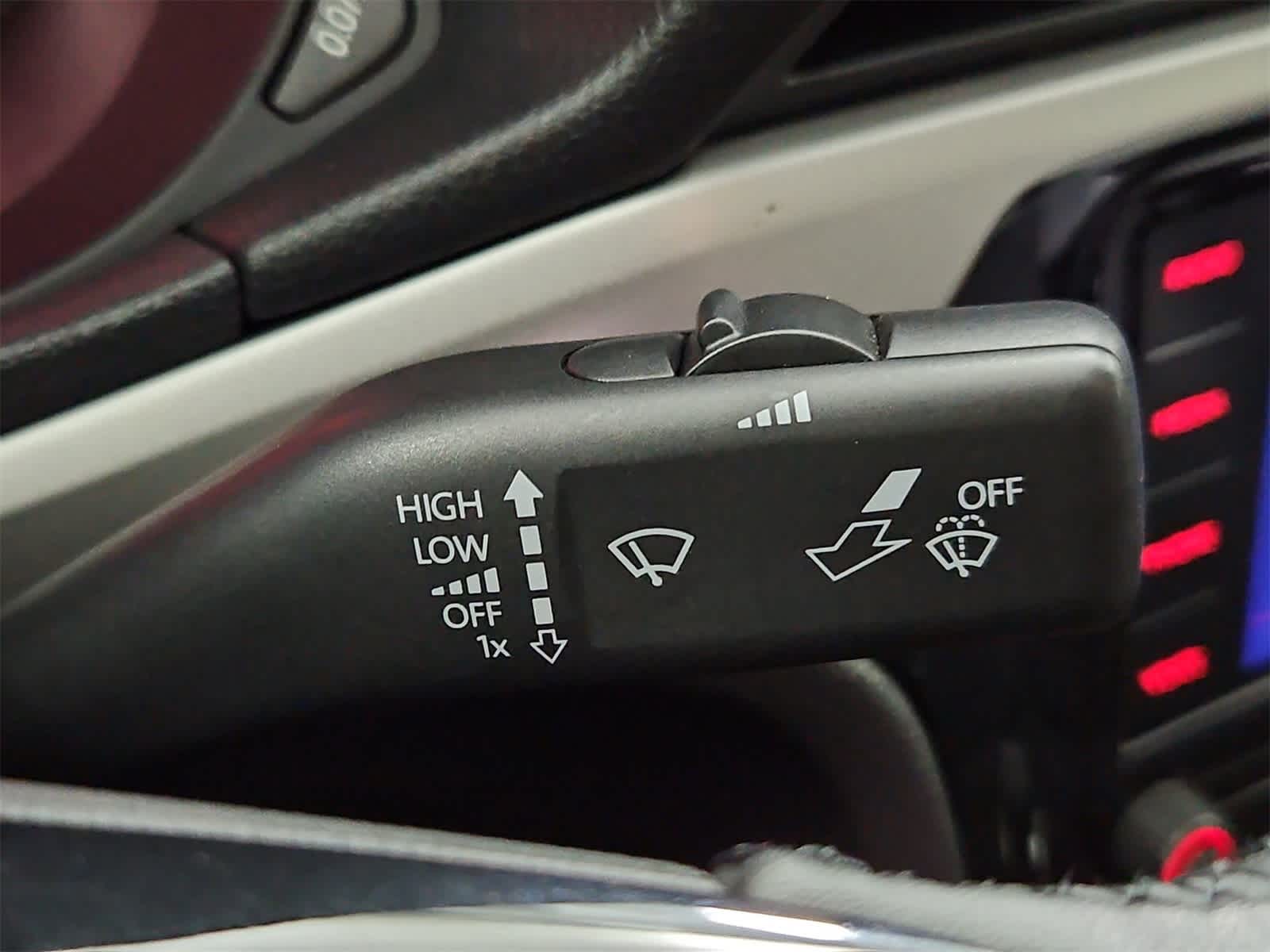 Thumbnail: 2022 Volkswagen Passat - 27