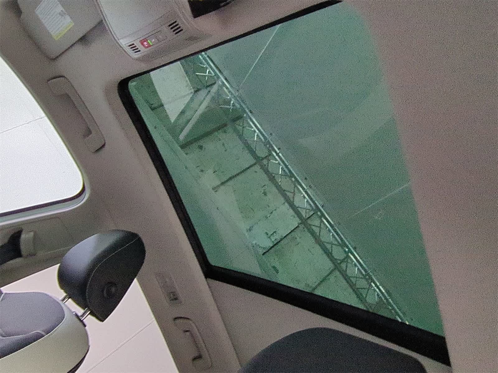 Thumbnail: 2025 Volkswagen Taos - 19