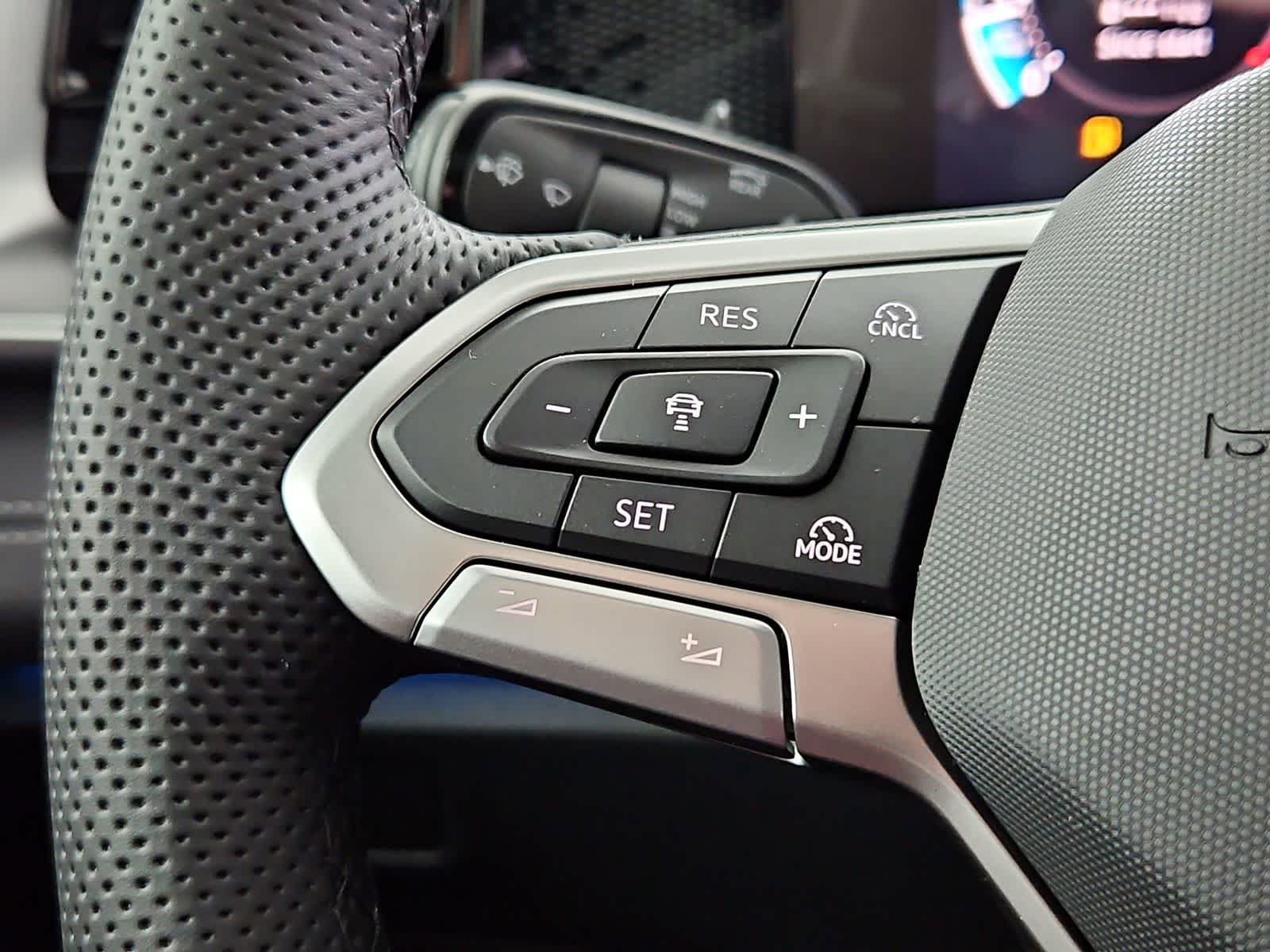 Thumbnail: 2026 Volkswagen Tiguan - 25