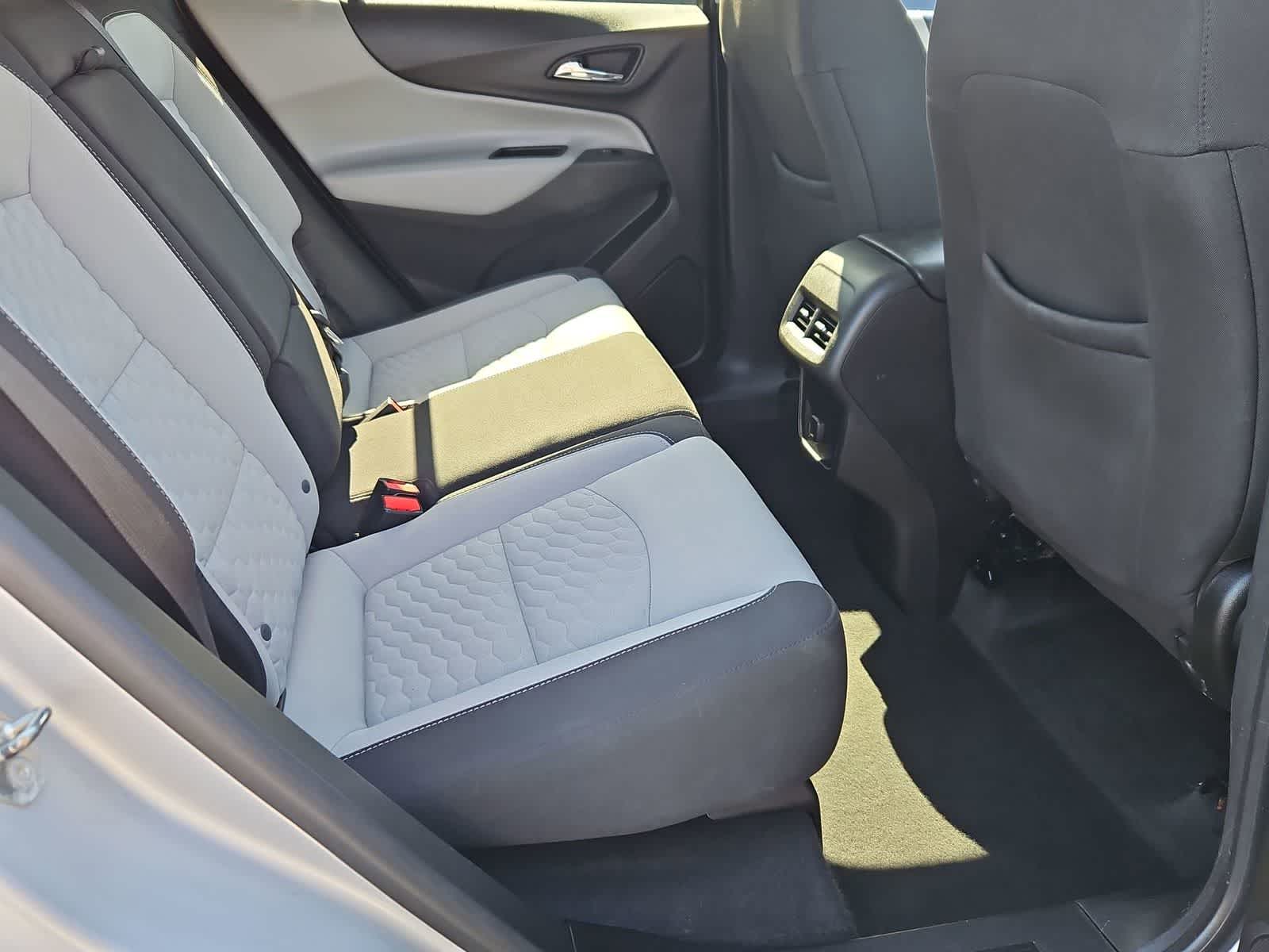 Thumbnail: 2018 Chevrolet Equinox - 18