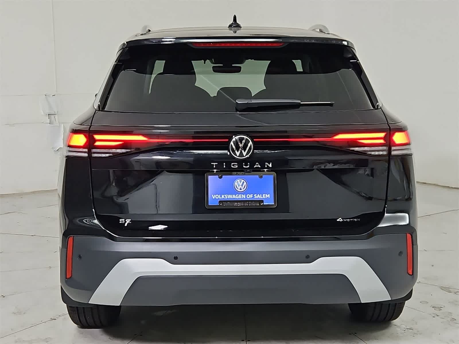 Thumbnail: 2025 Volkswagen Tiguan - 5
