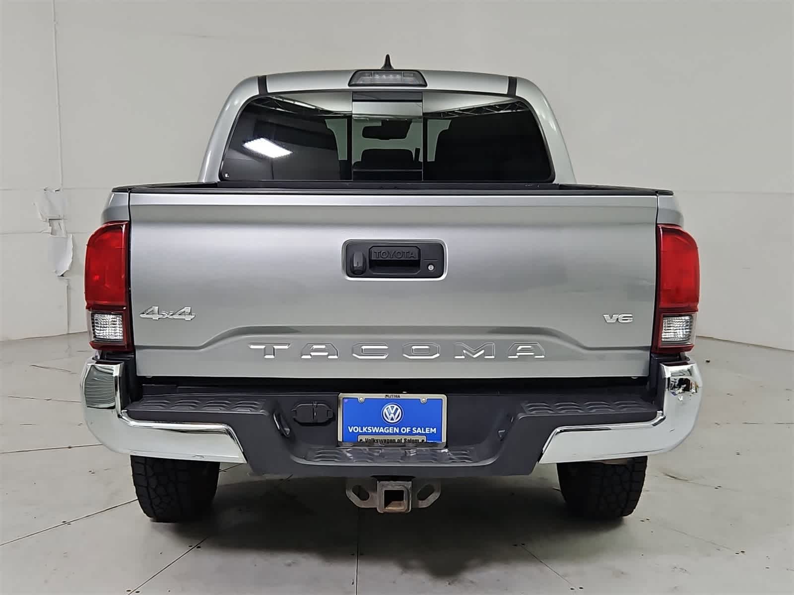 Thumbnail: 2019 Toyota Tacoma - 5