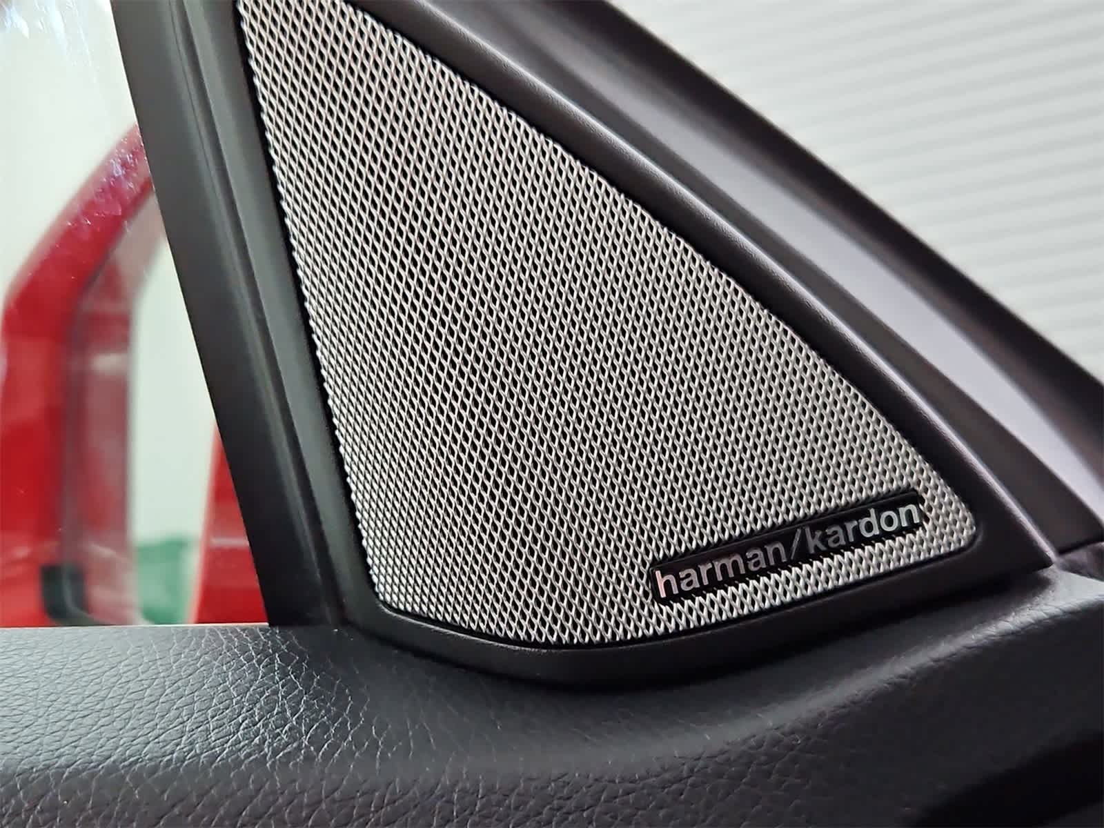 Thumbnail: 2014 Mercedes-Benz E-Class - 31