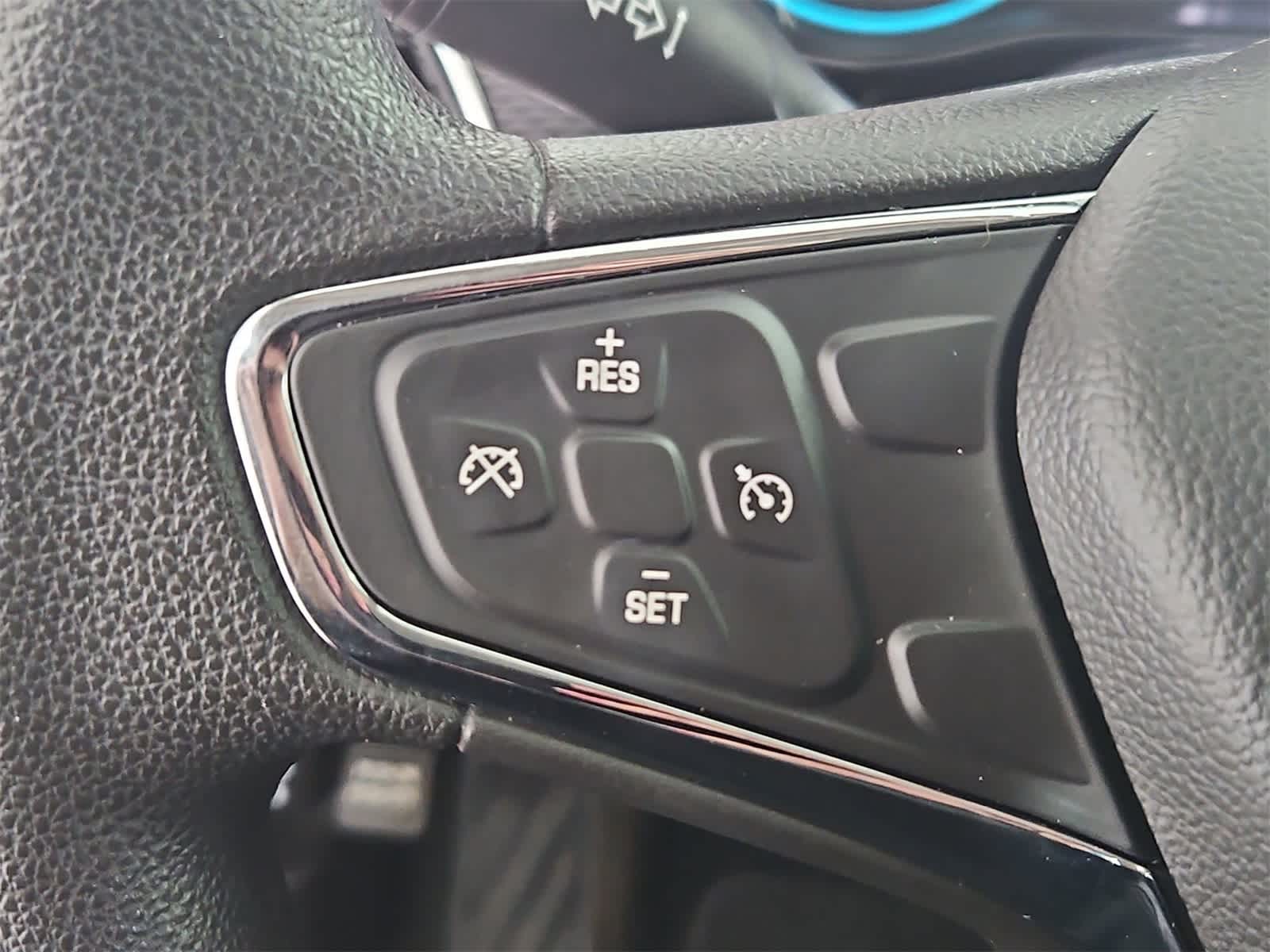 Thumbnail: 2018 Chevrolet Cruze - 22