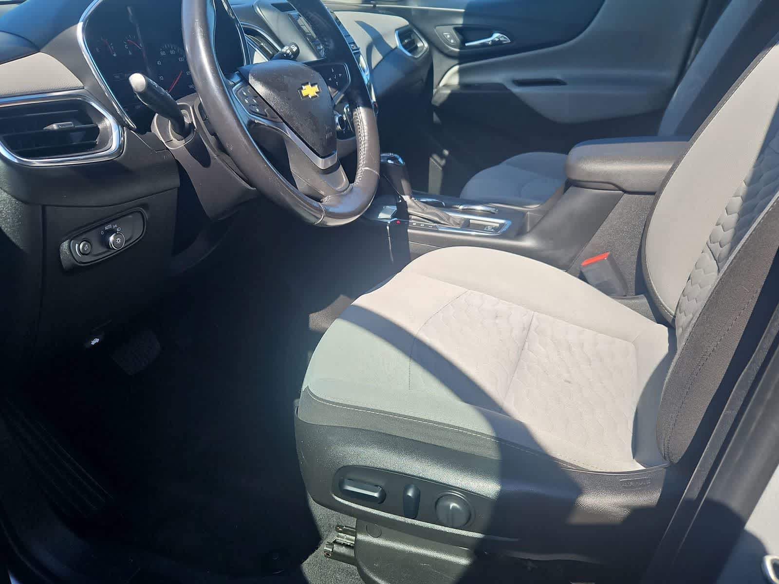 Thumbnail: 2018 Chevrolet Equinox - 14