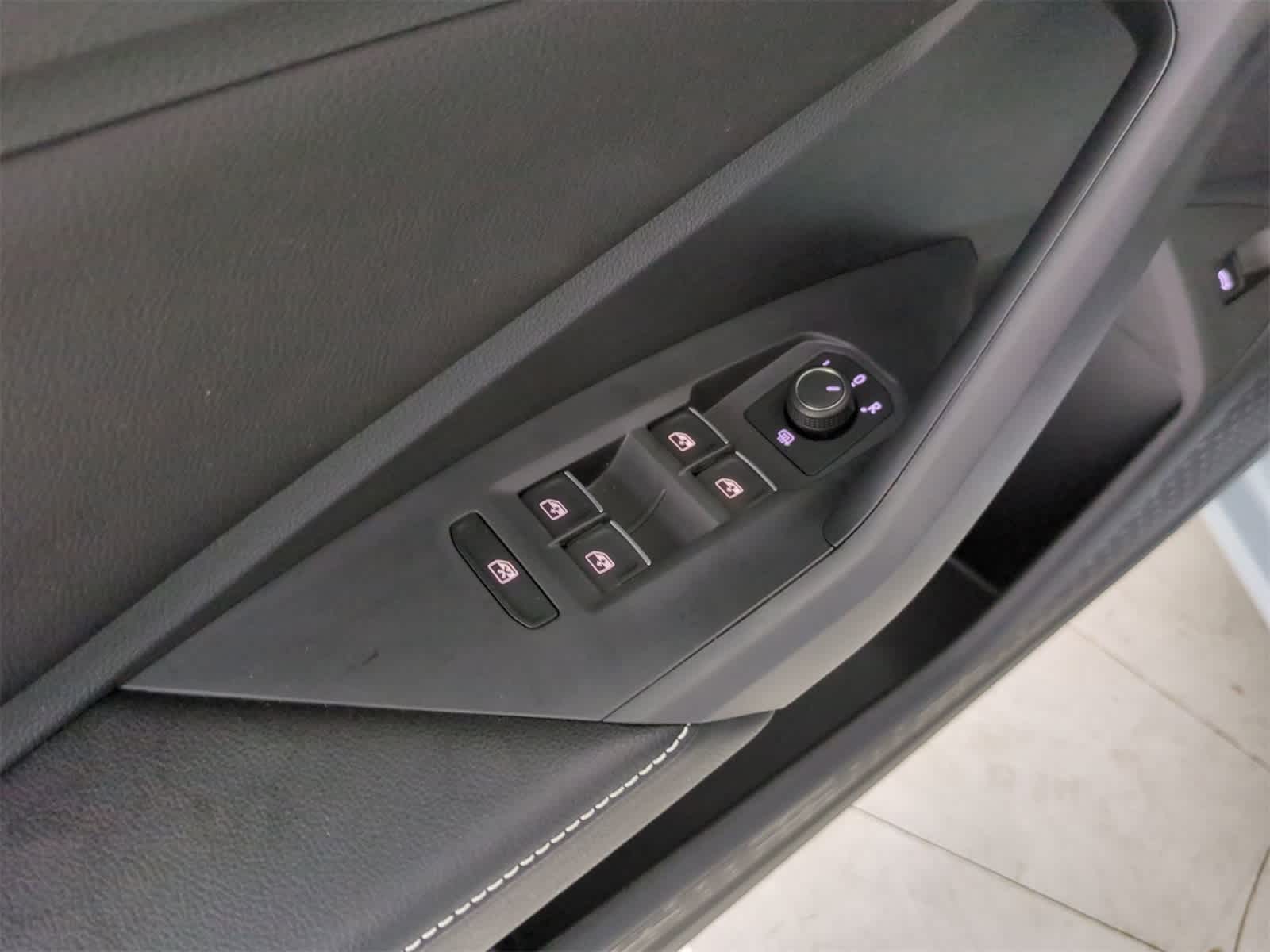 Thumbnail: 2025 Volkswagen Jetta - 17