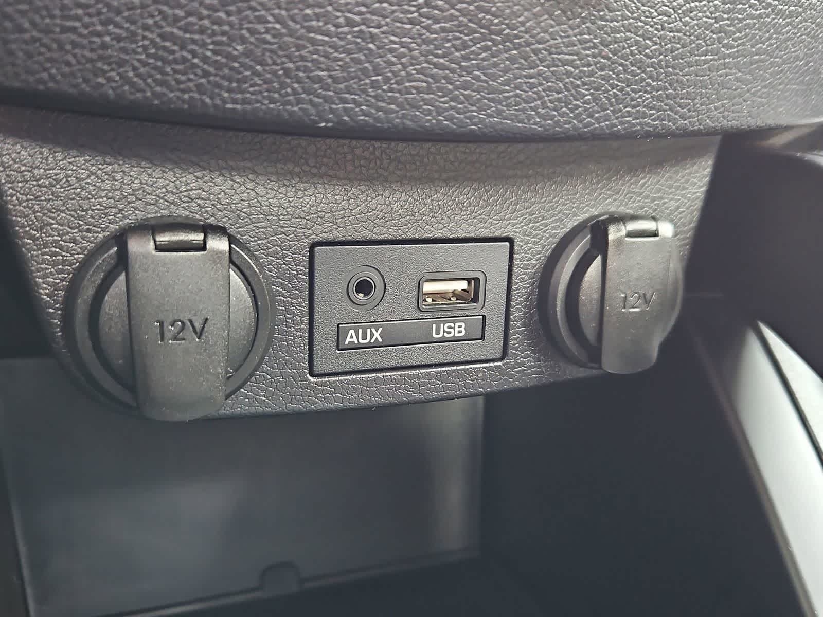 Thumbnail: 2017 Hyundai Veloster - 30